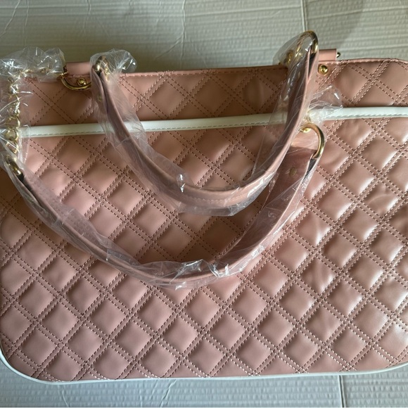 Pink travel pet carrier - Picture 3 of 7